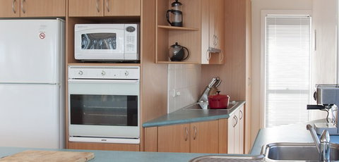 Lochani On The Bay - New Castle Holiday 4