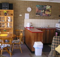 Caribou Close - Unit 1 - New Castle Holiday