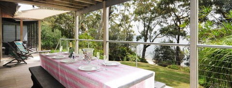 Bungalows On The Beach - New Castle Holiday 3