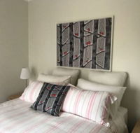Glenelm Guest Cottage - New Castle Holiday