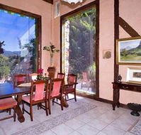 Castle On The Hill Bed and Breakfast - New Castle Holiday