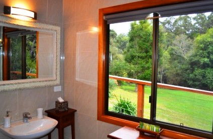 A Waterfall Hideout-Rainforest Cabin For Couples - New Castle Holiday 1