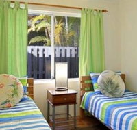 Clarkes Beach Villa - New Castle Holiday