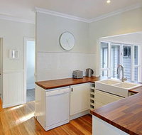 Away on Belongil Fields - New Castle Holiday