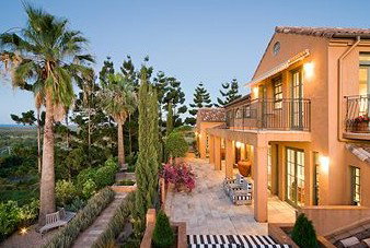 Araucaria Guest House - New Castle Holiday 6