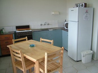 Heathers Holiday Units - New Castle Holiday 3