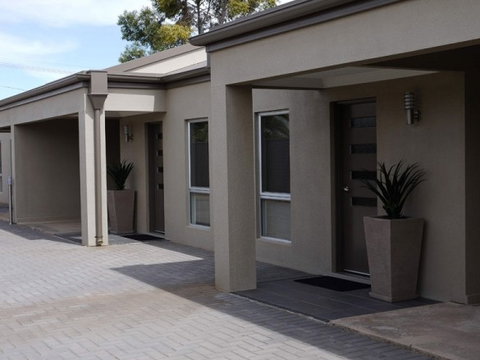 Silver Earth Accommodation - New Castle Holiday 0