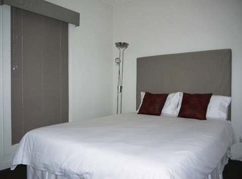 Silver Earth Accommodation - New Castle Holiday 3