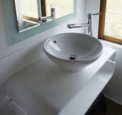 Minintitja Accommodation - New Castle Holiday 0