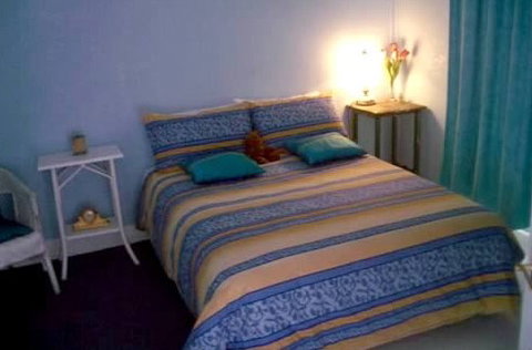 Emaroo Cottage On Oxide Street - New Castle Holiday 3