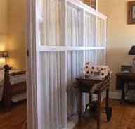 Gum Paddock Country Cottage - New Castle Holiday