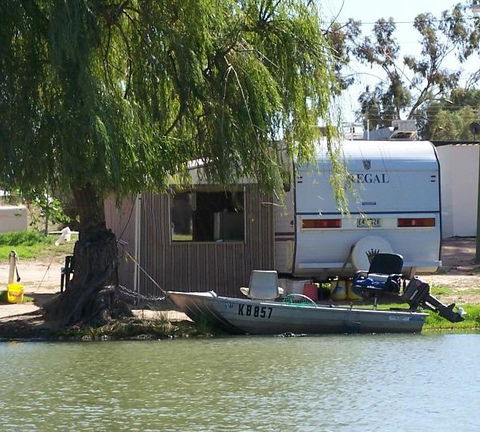 Willow Bend Caravan Park - New Castle Holiday 0