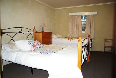 Ellstanmor Country Guesthouse - New Castle Holiday 4