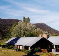 Crackenback Farm Mountain Guesthouse - New Castle Holiday