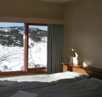 Sundeck Hotel - New Castle Holiday
