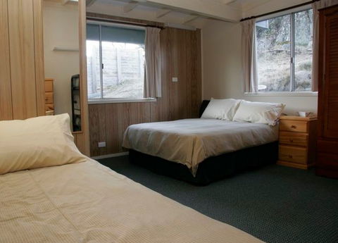 Royal Coachman Ski Lodge - New Castle Holiday 0