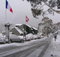Kasees Apartments and Mountain Lodge - New Castle Holiday