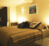 Pure Chalet - New Castle Holiday