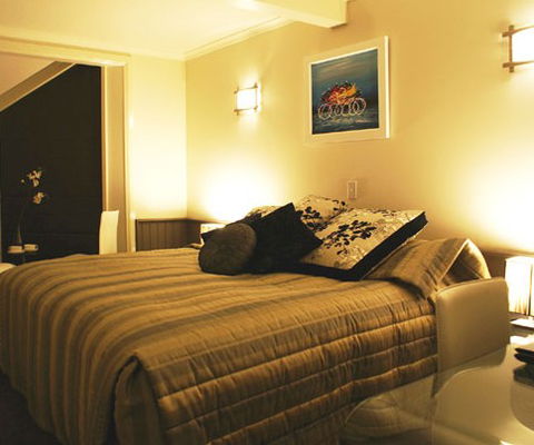 Pure Chalet - New Castle Holiday 0
