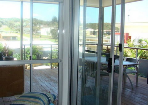 Boat Harbour - Luxury - New Castle Holiday 0
