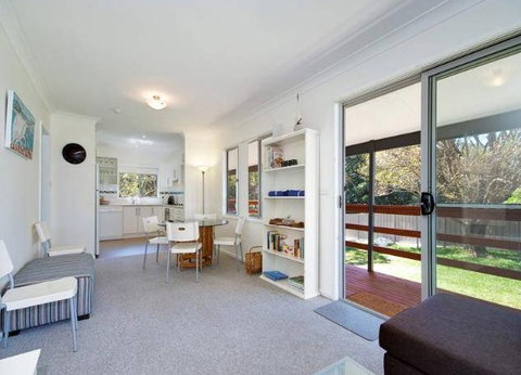 Beach House Fingal Bay - New Castle Holiday 3