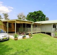 Cedar Grove Farmstay - New Castle Holiday