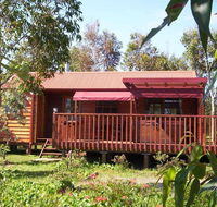 Melaleuca Retreat - New Castle Holiday