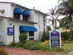 Alabaster Motor Inn - New Castle Holiday 0