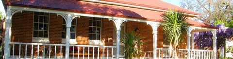 Araluen Old Courthouse Bed And Breakfast - New Castle Holiday 0
