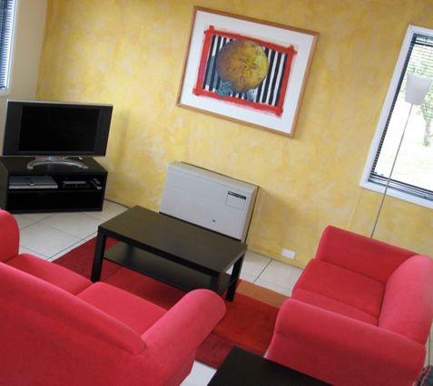 Small Details - New Castle Holiday 0