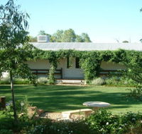 Wilga Park Cottage - New Castle Holiday