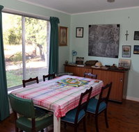 Ramsay Retro Farmstay - New Castle Holiday