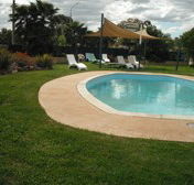 Motel Meneres - New Castle Holiday