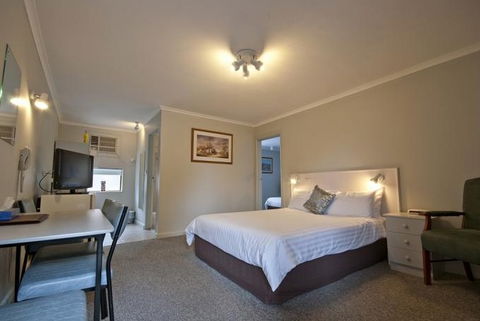 Fig Tree Motel - New Castle Holiday 5