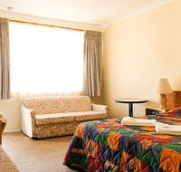 Gateway Motor Inn - New Castle Holiday