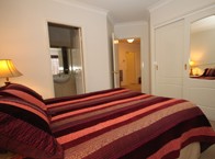 Central Court Apartments - New Castle Holiday 0