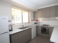 Central Court Apartments - New Castle Holiday 7