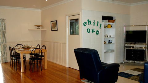 Carrs Hunter Valley Macadamia Farm Guest House - New Castle Holiday 0