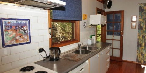 Bluegums Cabins - New Castle Holiday 3