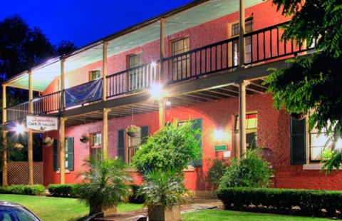 Anoushka's Boutique Bed And Breakfast - New Castle Holiday 0