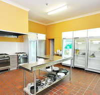 Blue Mountains Backpacker Hostel - New Castle Holiday