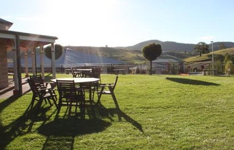 Bowen Inn - New Castle Holiday 0