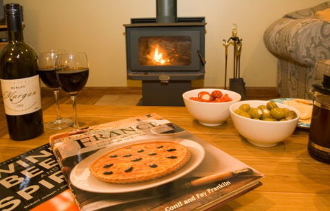 Bingle Tree Retreat - New Castle Holiday 0