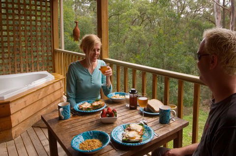 Bingle Tree Retreat - New Castle Holiday 4