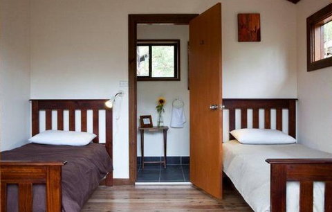 Billabong Retreat Sydney - New Castle Holiday 6