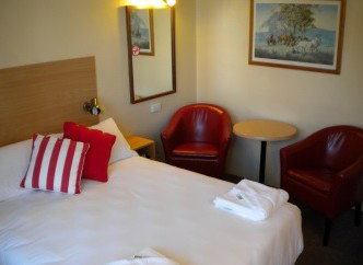 Bathurst Explorer Motel - New Castle Holiday 2