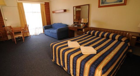Amber Court Coonabarabran - New Castle Holiday 3