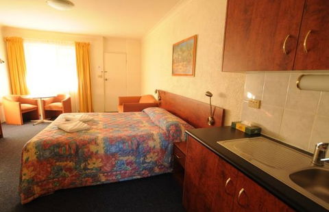Amber Court Coonabarabran - New Castle Holiday 5