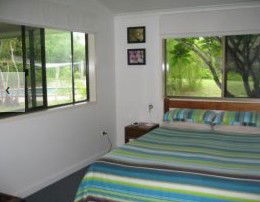 Bucasia Beach House - New Castle Holiday 2