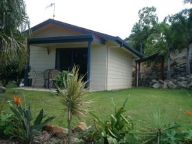 Grasstree Beach Bed And Breakfast - New Castle Holiday 2